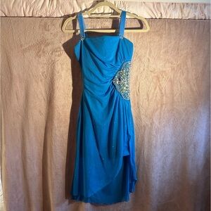 Get your sparkle on with this beautiful blue dress!